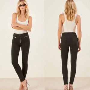 Reformation Black Stone Washed Niki Jeans in Argentina